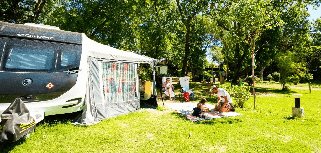 Emplacement de camping sud de la France